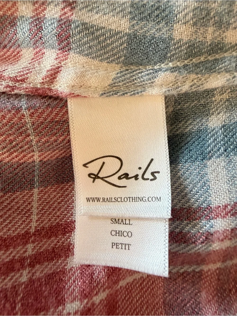 Rails Hunter Plaid Button Up Shirt Rosewood/Sky Small  EUC - Picture 9 of 11